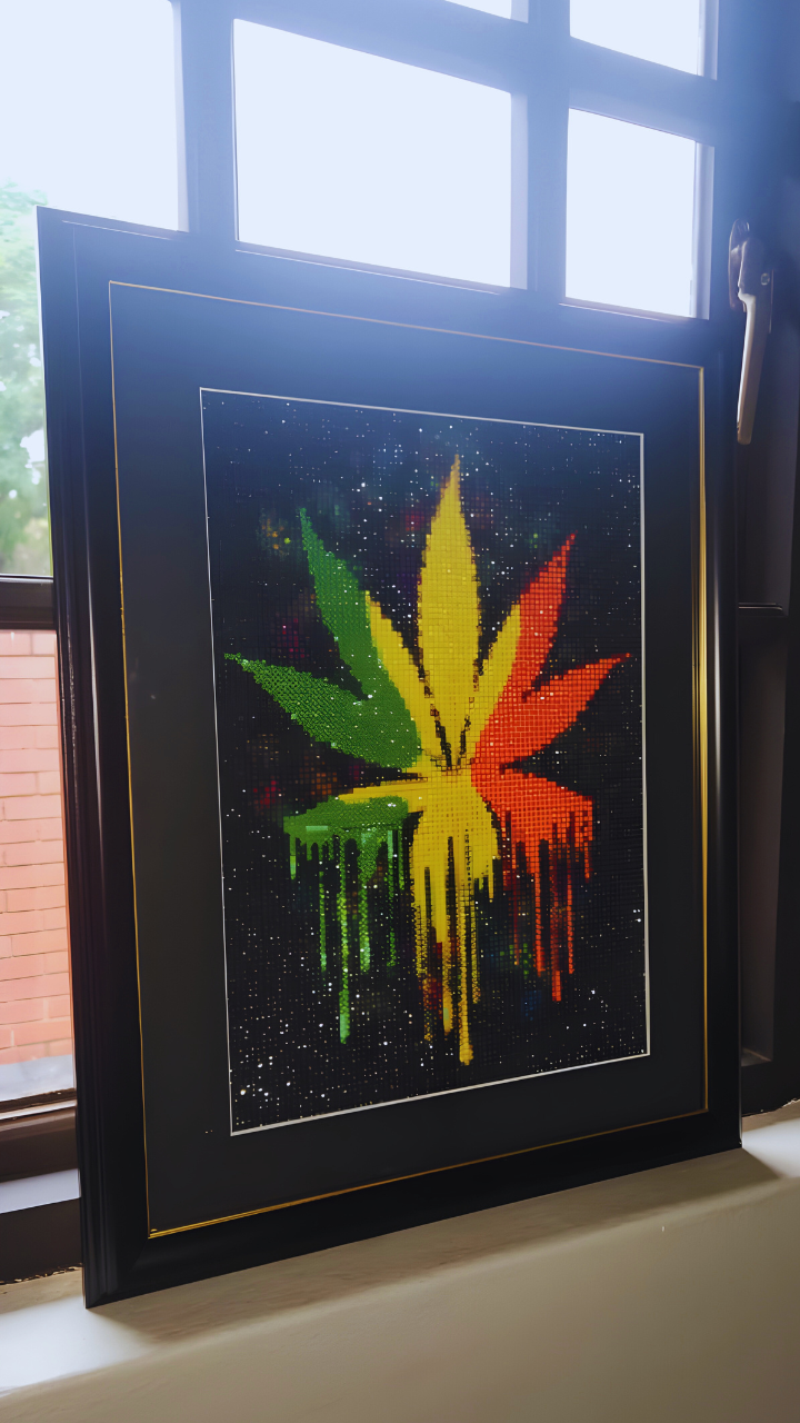 Rasta Radiance Emblem Diamond Dot Artwork