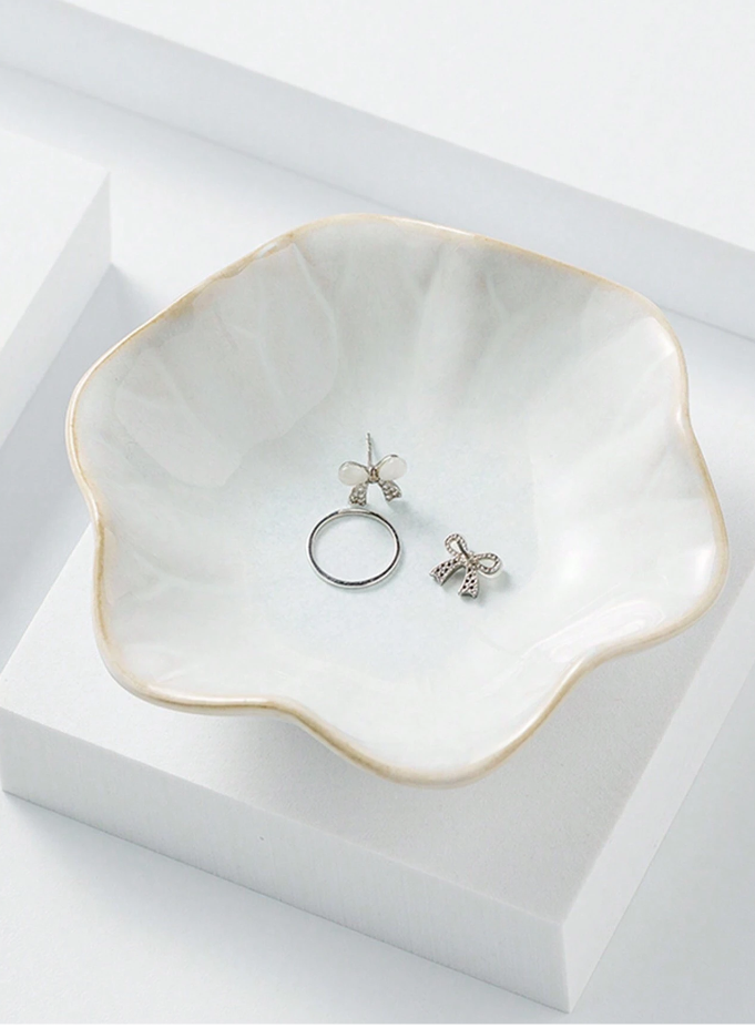 Ceramic Petal Jewellery Tray